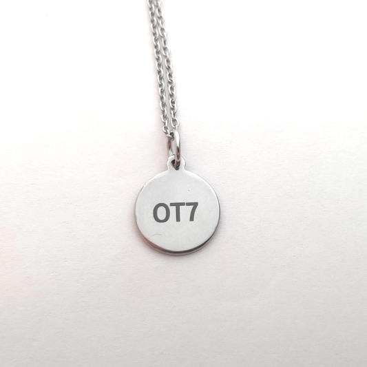 Collar Medalla OT7